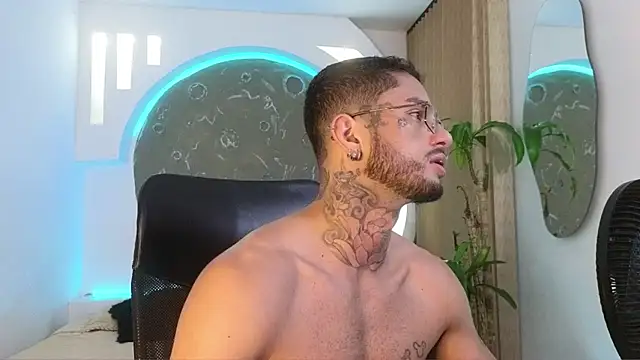 Snapshot of Alanrodgers chatting on February 22, 2026, 11:31 am Alanrodgers online show from February 22, 2026, 11:31 am