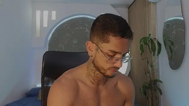 Snapshot of Alanrodgers chatting on March 30, 2026, 12:50 pm Alanrodgers online show from March 30, 2026, 12:50 pm