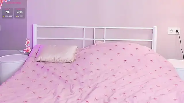 luxmeltmoon online show from January 15, 2026, 7:46 am