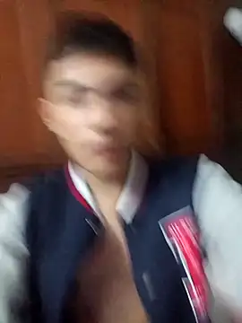 Snapshot of Santiagooo1233 chatting on November 16, 2025, 1:00 am Santiagooo1233 online show from November 16, 2025, 1:00 am