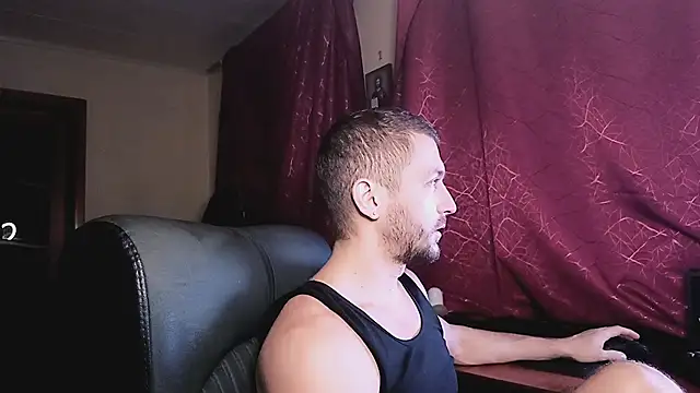 333Alone in theDark777 online show from November 14, 2025, 8:07 pm