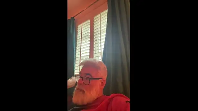 LeatherSdaddy online show from November 27, 2025, 8:11 pm