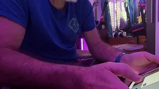 LeatherSdaddy online show from April 2, 2026, 8:01 am