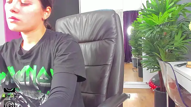 anna firee online show from January 8, 2026, 9:44 am