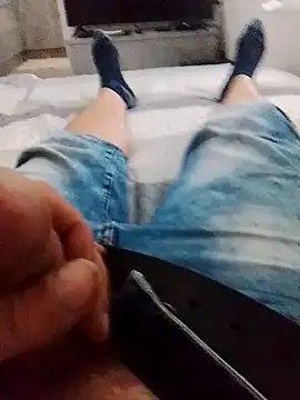 Robesz1982 online show from July 22, 2026, 10:07 am