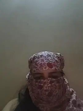 Snapshot of Yamini-X chatting on November 14, 2025, 5:17 am Yamini-X online show from November 14, 2025, 5:17 am