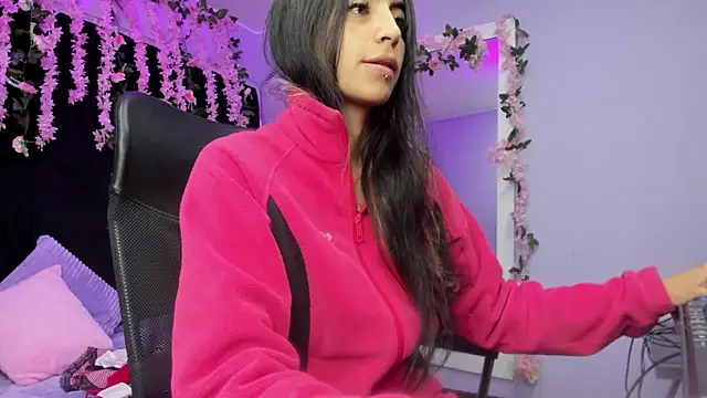 Snapshot of Noah_Jonhs chatting on December 1, 2025, 12:32 pm Noah Jonhs online show from December 1, 2025, 12:32 pm