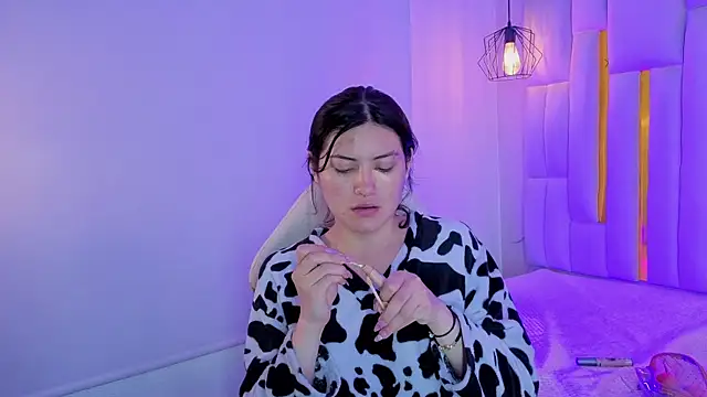 Brandy collinss online show from February 7, 2026, 11:58 am