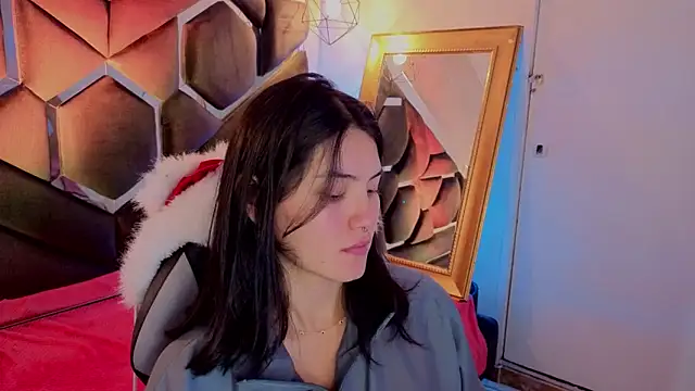 Brandy collinss online show from March 26, 2026, 11:27 am