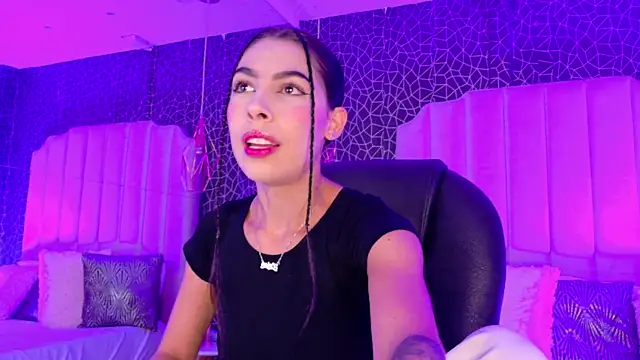 Snapshot of IrisDeLaVega_ chatting on April 30, 2026, 2:12 pm IrisDeLaVega online show from April 30, 2026, 2:12 pm