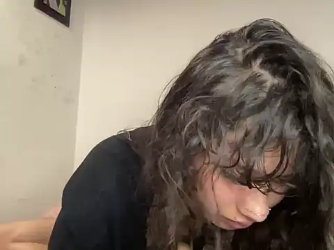 Snapshot of Dreana chatting on February 24, 2026, 4:21 am Dreana online show from February 24, 2026, 4:21 am