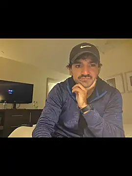 piggylatino online show from December 16, 2025, 5:18 pm