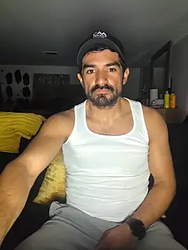 piggylatino online show from March 26, 2026, 5:57 am