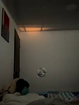 lucyrain 18 online show from November 16, 2025, 4:01 pm