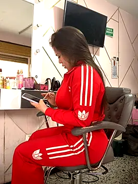 XIIMENA7 online show from November 12, 2025, 7:24 pm