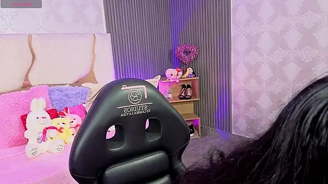 Joselyn tay online show from April 15, 2026, 12:45 pm