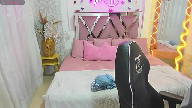 ISABELA TAY online show from March 16, 2026, 11:36 am