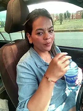 tasha velvet online show from March 31, 2026, 6:52 pm