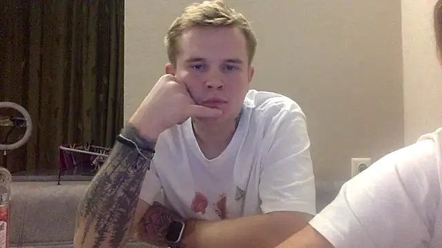 JordanLevi1999 online show from November 12, 2025, 2:23 am