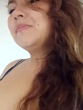 Alixx 01 online show from November 22, 2025, 7:13 pm