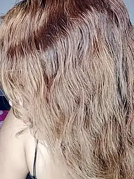 Alixx 01 online show from November 27, 2025, 1:07 am