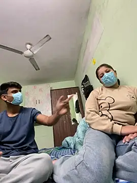 Cute hotzara online show from November 26, 2025, 4:35 am