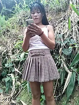 gugu0022 online show from May 22, 2026, 11:10 pm