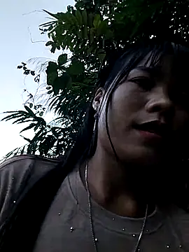 gugu0022 online show from May 25, 2026, 11:44 pm