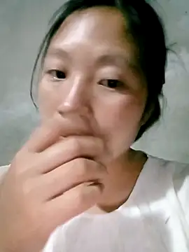 Snapshot of Micky_baby chatting on April 18, 2026, 2:43 pm Micky baby online show from April 18, 2026, 2:43 pm