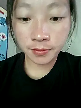 Snapshot of Micky_baby chatting on April 21, 2026, 7:14 am Micky baby online show from April 21, 2026, 7:14 am