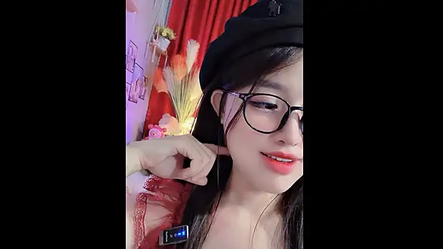 MiCandy-Lovee online show from December 19, 2025, 4:03 pm