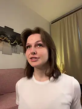 Snapshot of Shy_Vivi chatting on May 30, 2026, 1:19 pm Shy Vivi online show from May 30, 2026, 1:19 pm