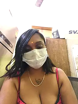 Dharshini98 online show from December 14, 2025, 1:16 pm