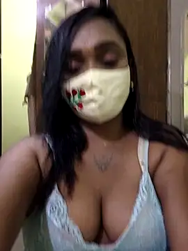 Dharshini98 online show from April 22, 2026, 12:18 pm