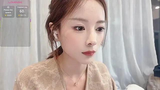 Butterbear online show from November 19, 2025, 5:57 pm