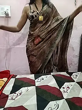 Snapshot of Hot_sexy_kinjal chatting on November 15, 2025, 5:27 am Hot sexy kinjal online show from November 15, 2025, 5:27 am