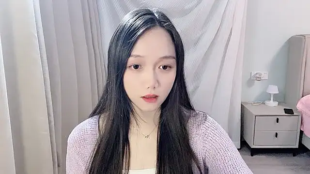 BoiI2u online show from November 15, 2025, 3:52 pm