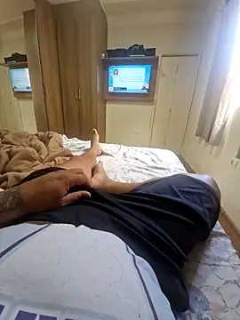 eder69 122 online show from November 12, 2025, 3:23 pm