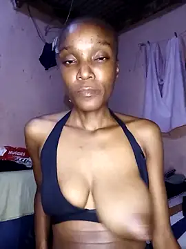 Beverlygurlx6 online show from March 19, 2026, 4:33 pm