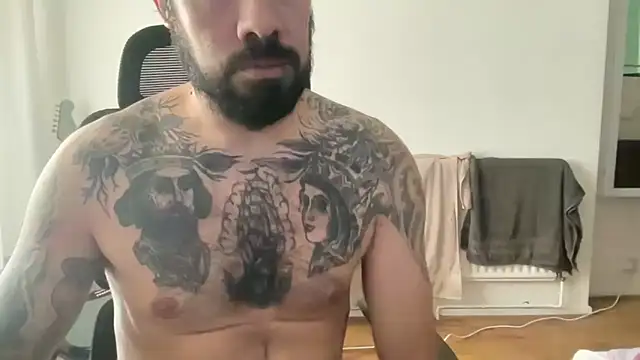 TattedUpSir online show from November 12, 2025, 2:39 pm