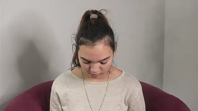 DustiZieser online show from November 13, 2025, 11:53 am