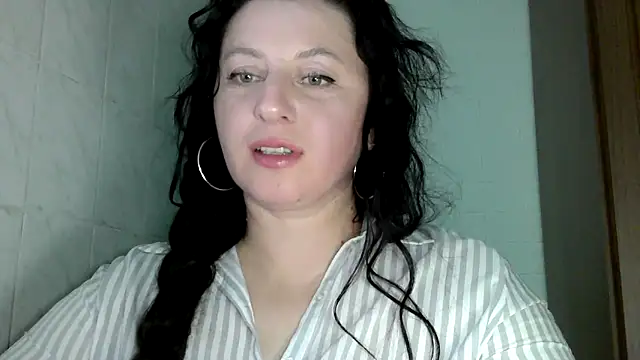 MelinaAx online show from April 18, 2026, 7:40 pm