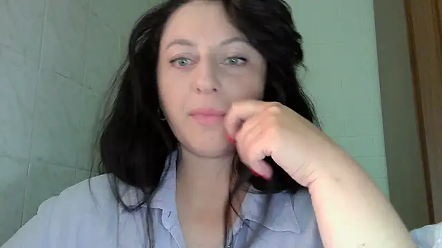 Snapshot of MelinaAx chatting on June 16, 2026, 8:17 am MelinaAx online show from June 16, 2026, 8:17 am