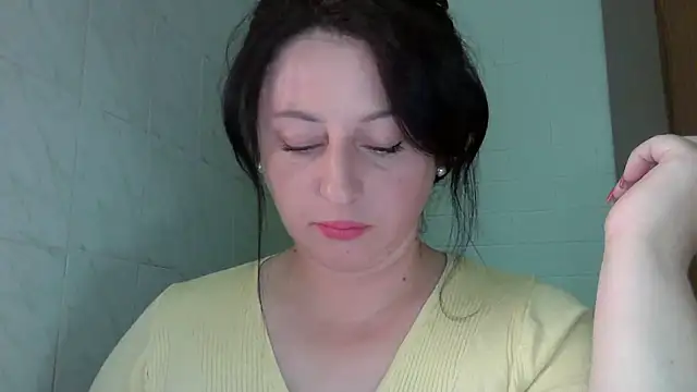Snapshot of MelinaAx chatting on June 18, 2026, 10:09 am MelinaAx online show from June 18, 2026, 10:09 am