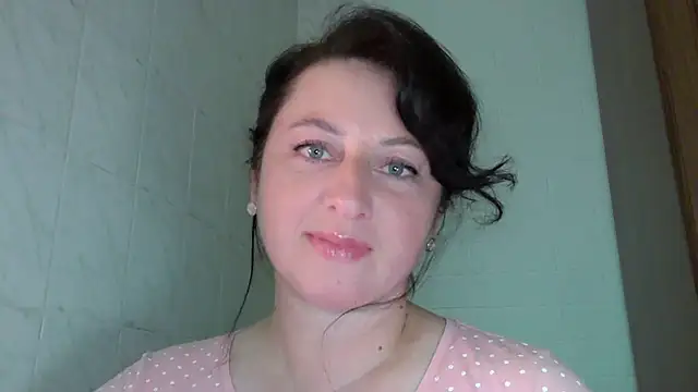 Snapshot of MelinaAx chatting on June 28, 2026, 8:26 pm MelinaAx online show from June 28, 2026, 8:26 pm