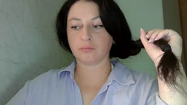Snapshot of MelinaAx chatting on July 13, 2026, 8:11 pm MelinaAx online show from July 13, 2026, 8:11 pm