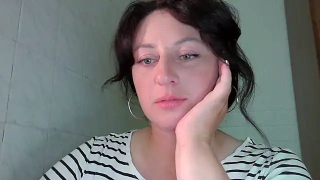 Snapshot of MelinaAx chatting on July 31, 2026, 7:02 pm MelinaAx online show from July 31, 2026, 7:02 pm