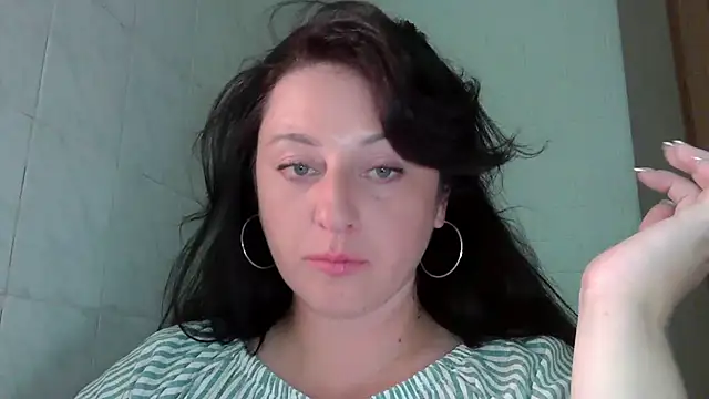 Snapshot of MelinaAx chatting on August 1, 2026, 7:13 pm MelinaAx online show from August 1, 2026, 7:13 pm