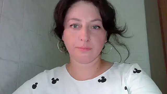 Snapshot of MelinaAx chatting on August 6, 2026, 8:11 pm MelinaAx online show from August 6, 2026, 8:11 pm
