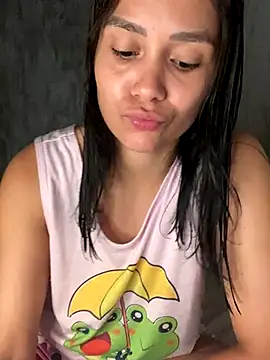 Snapshot of carolsapequinha chatting on December 21, 2025, 11:56 pm carolsapequinha online show from December 21, 2025, 11:56 pm